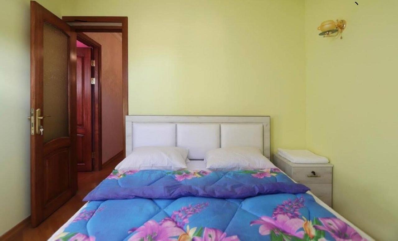 Tumanyan Hostel And Tours Yerevan Bilik gambar
